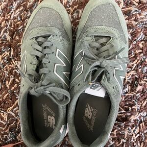 New Balance Green Sneakers
